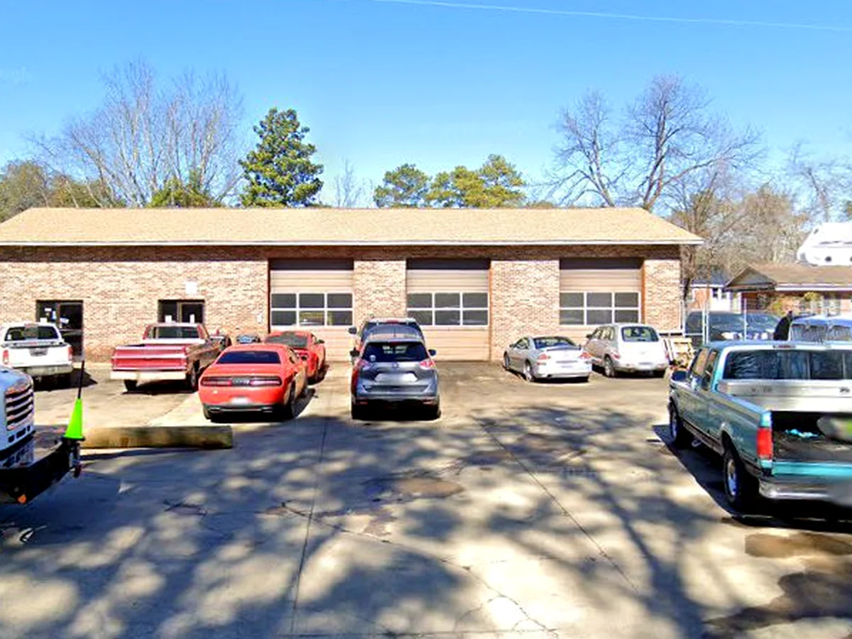 Exterior of Miller's Automotive & Service Center in Raeford, NC
